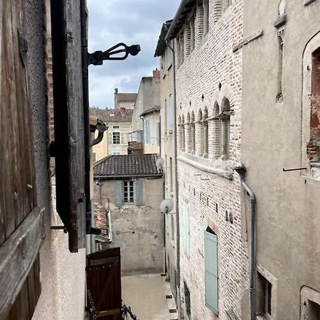 Lejlighed Au Pied De La Place Du Marche De