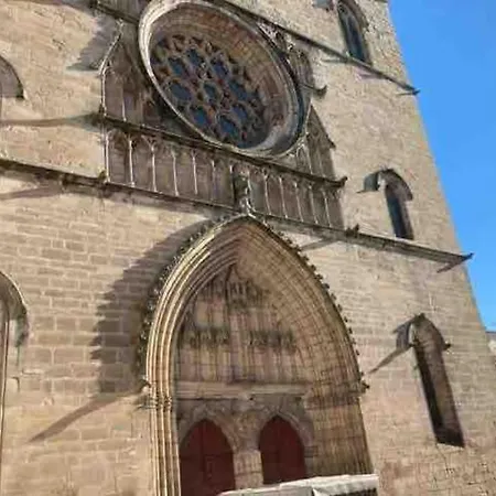 Au Pied De La Place Du Marche De Apartamento *
